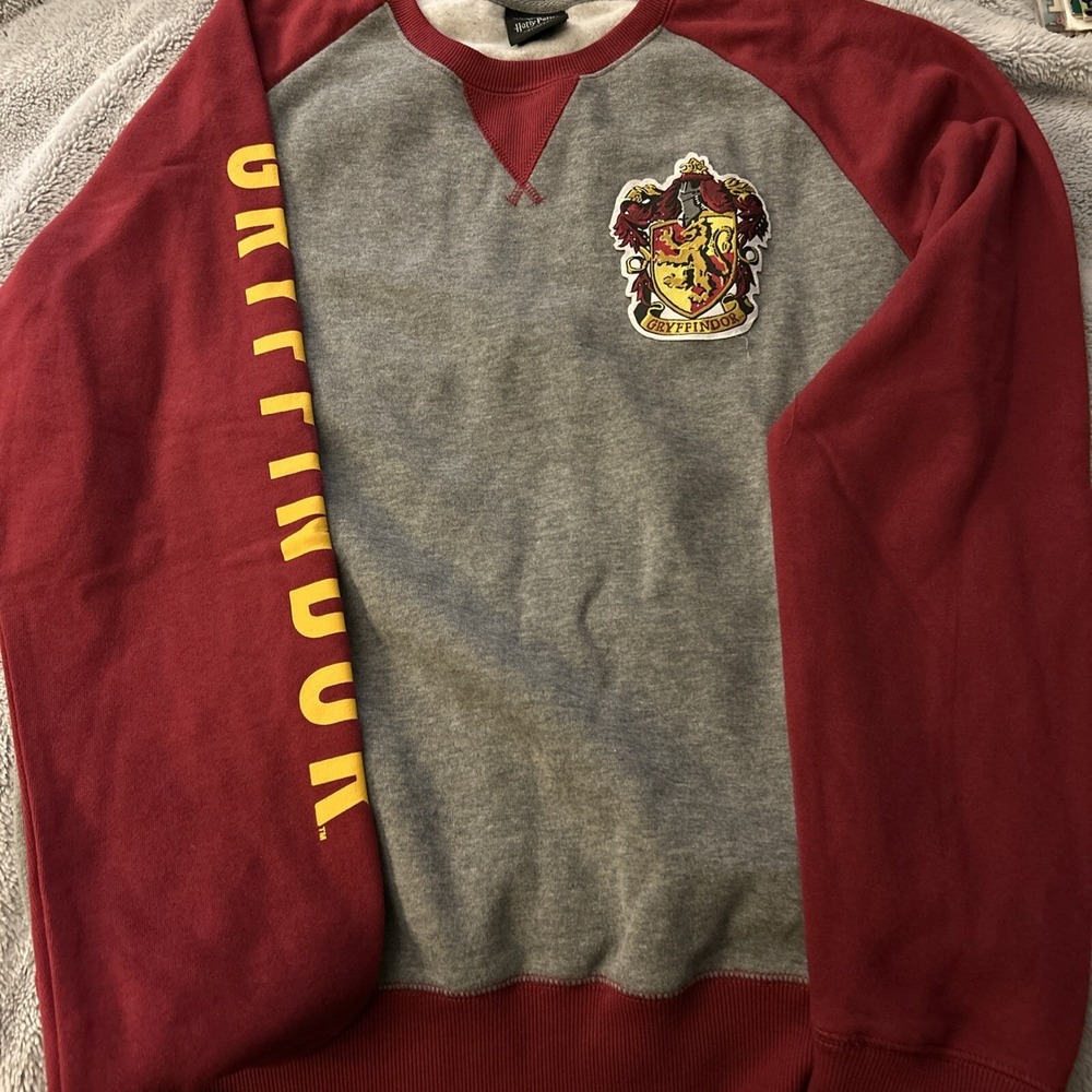 Harry Potter Universal Studios Sweatshirt Sweater Mens Medium Red Gryffindor